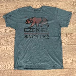 Ezekiel Tee with Cali Bear graphic in heathered blue.  Size Large